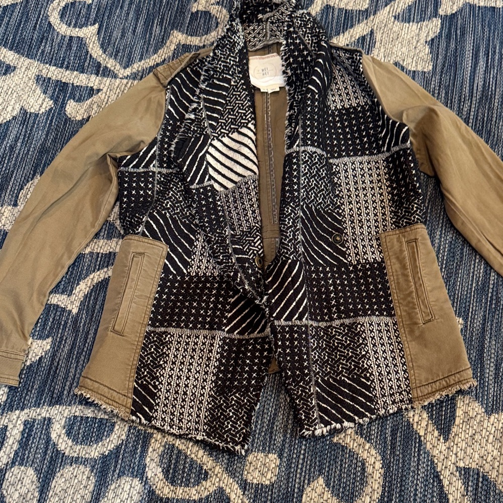 Hei Hei Black and Tan Textured Jacket